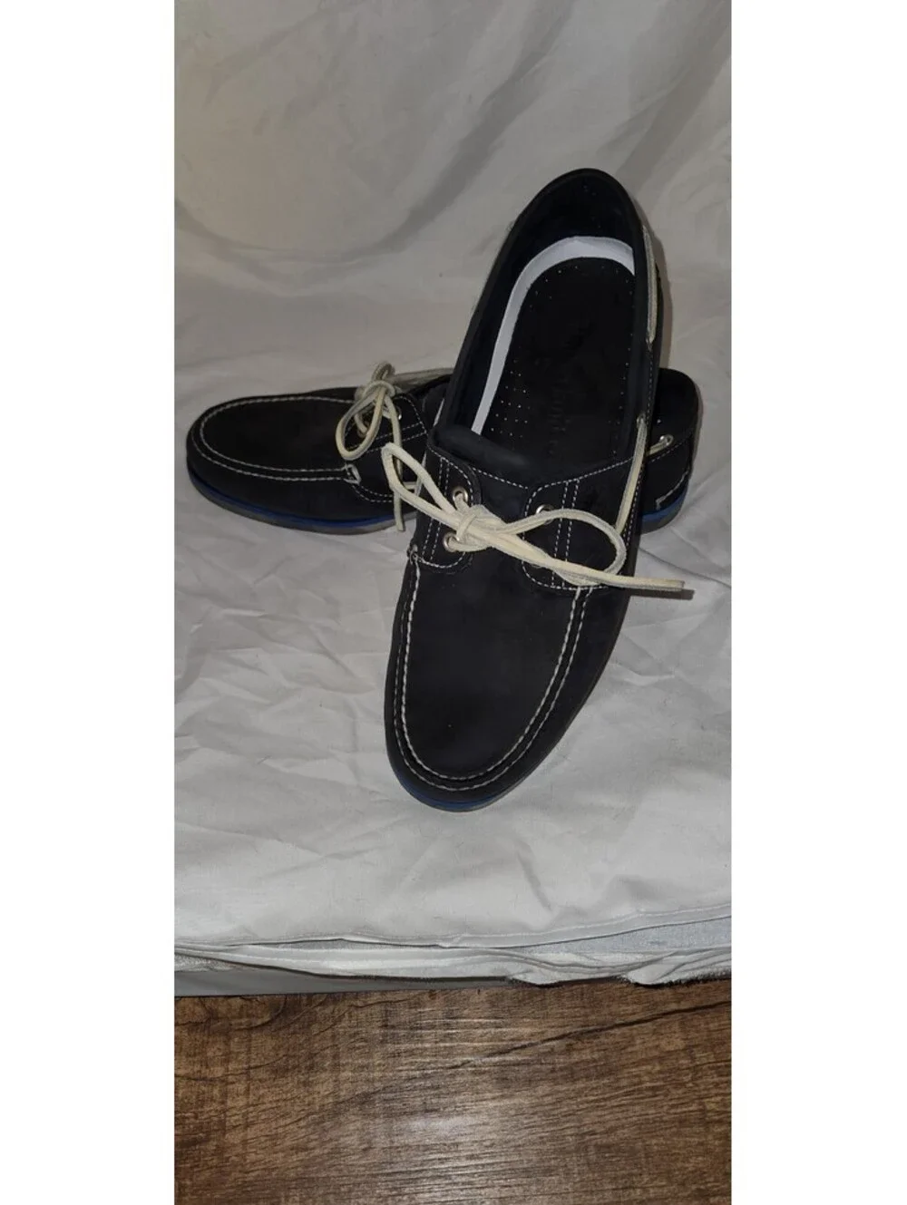 Timberland topsiders looks like Perry topsiders size 13 box Ah